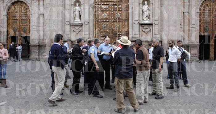 Elementos De La Guardia Suiza Durante Su Recorrido En Morelia Foto Jaime Lucero Provincia