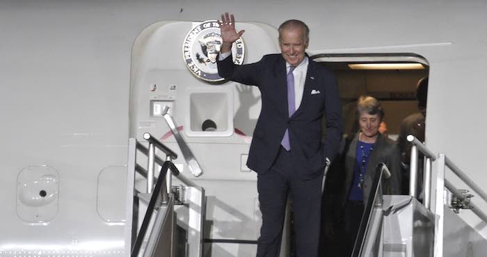 Joseph Biden, vicepresidente de Estados Unidos, arribó a nuestro país los primeros minutos de este jueves. Foto: Cuartoscuro.