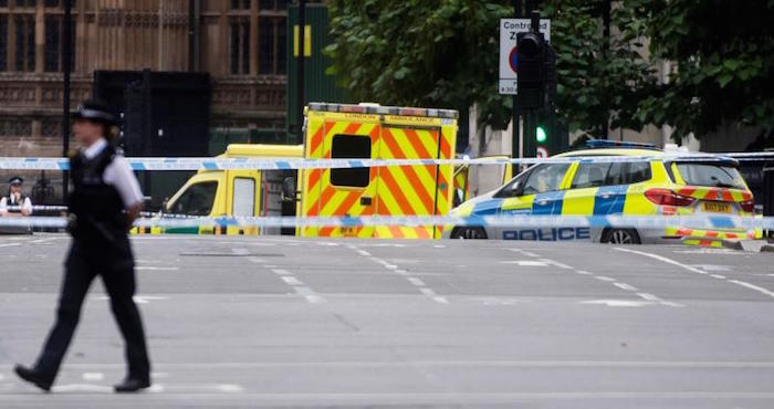 Choque En Parlamento Britanico Londres