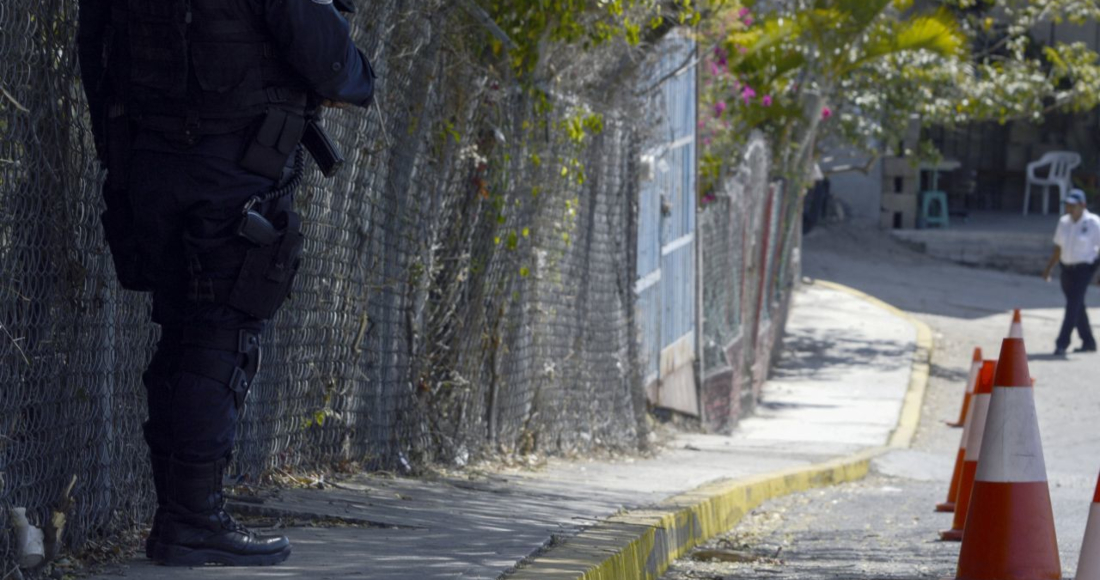 Guardias seguridad privada policía calle