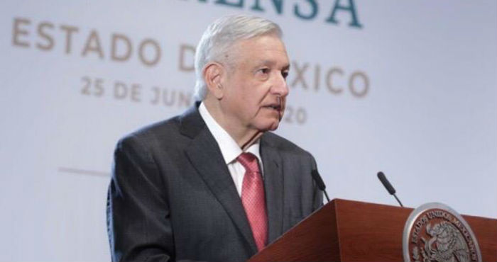 "López Obrador, a un año de la reforma constitucional de 2019 decretó, como ya quedó dicho, disponer de la totalidad de las fuerzas armadas".