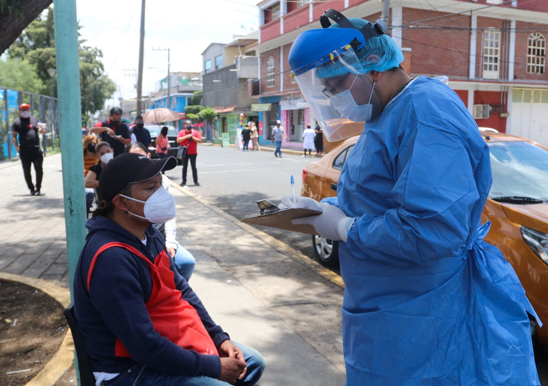 enfermos-coronavirus-calle