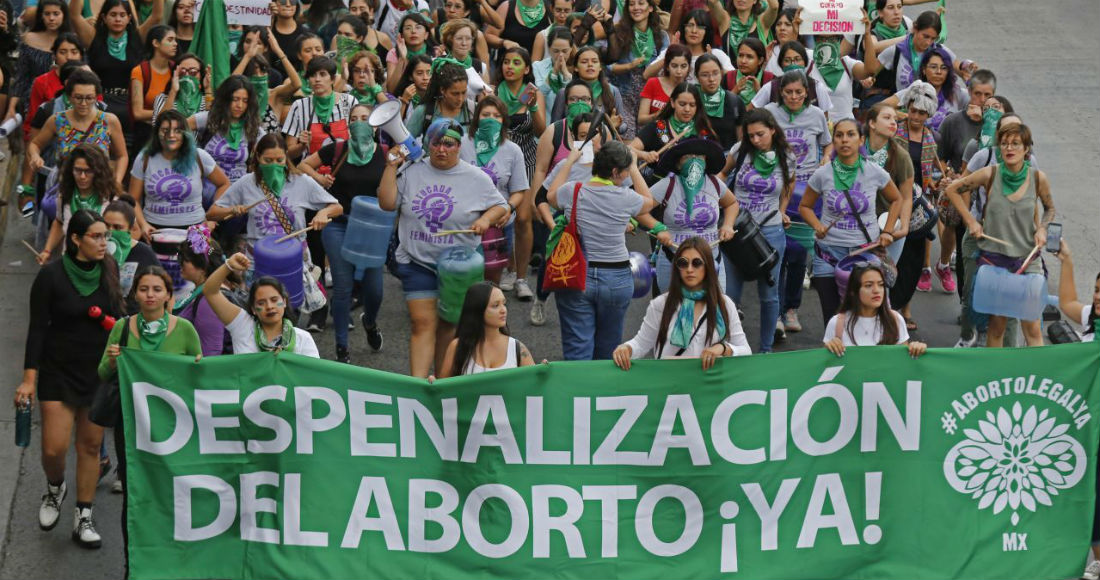 Mujeres feministas protestan en Jalisco.