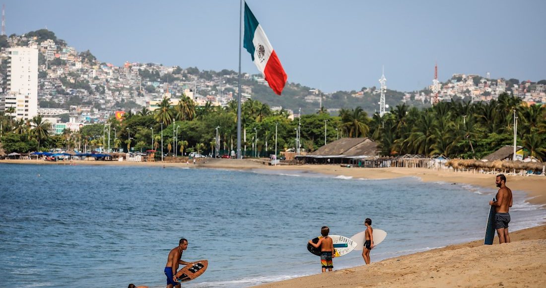 turistas-acapulco-coronavirus