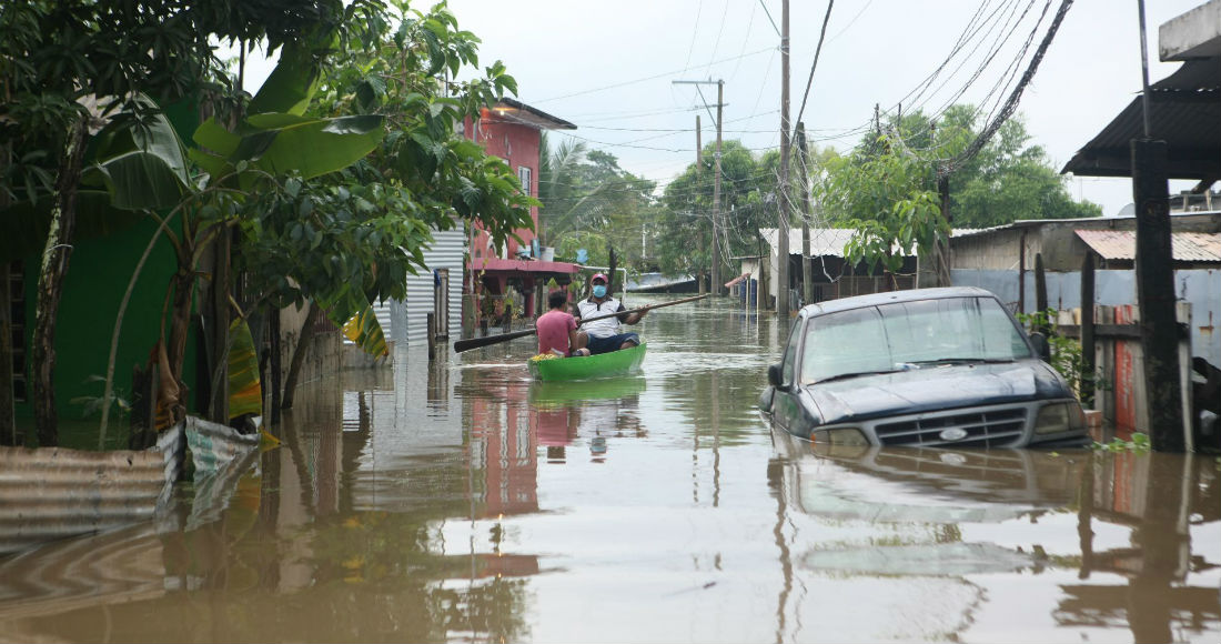 Habitantes de los sectores de Armenia y Valle Verde de la colonia Gaviotas Sur, en Tabasco, manifiestan que las inundaciones los mantiene afectados.