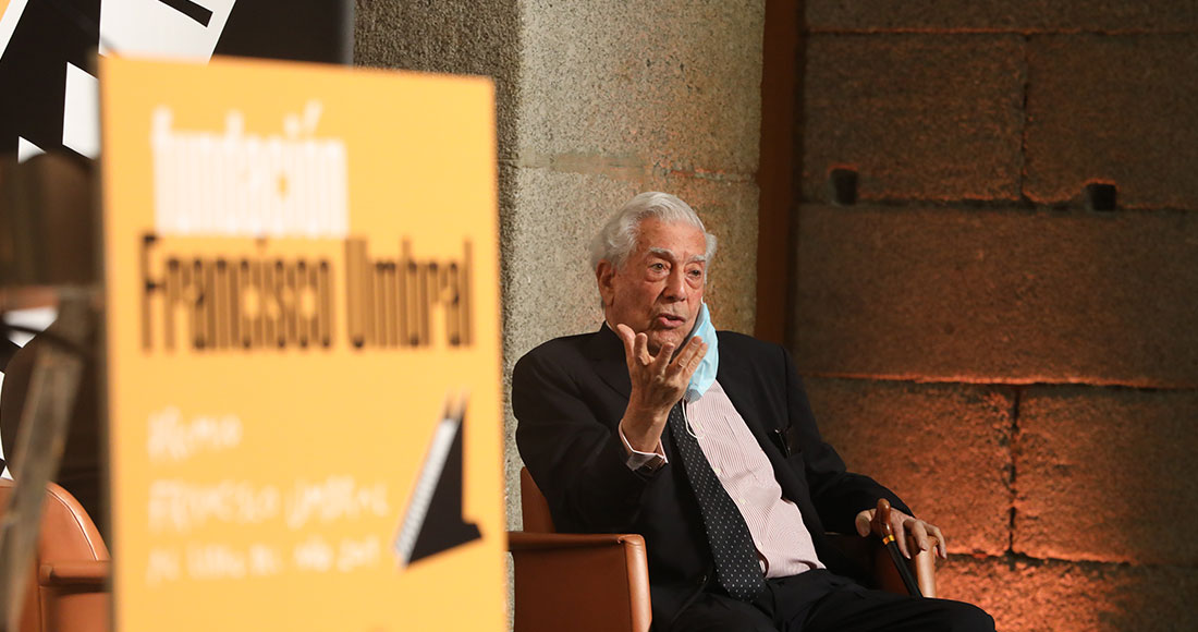 El escritor Mario Vargas Llosa durante su discurso en el Premio Francisco Umbral al Libro del Año 2019 por su obra Tiempos recios en Madrid. Foto: M.Fernández, Europa Press