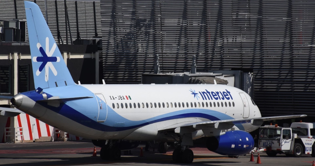 avion-interjet-estacionado