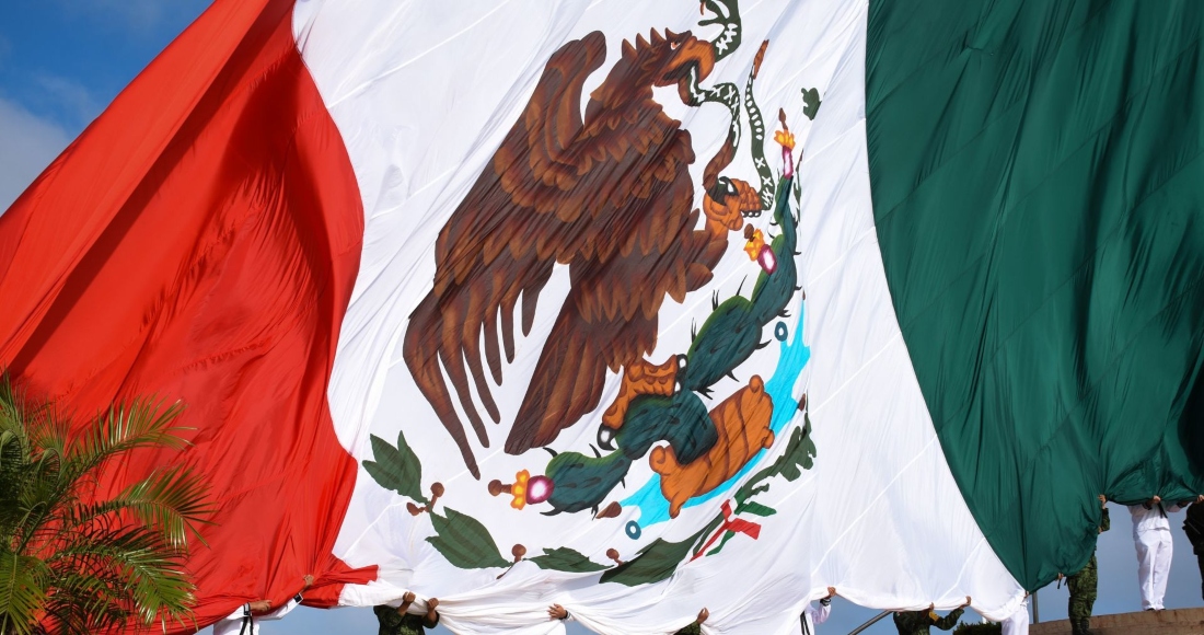 bandera-mexico-izamiento