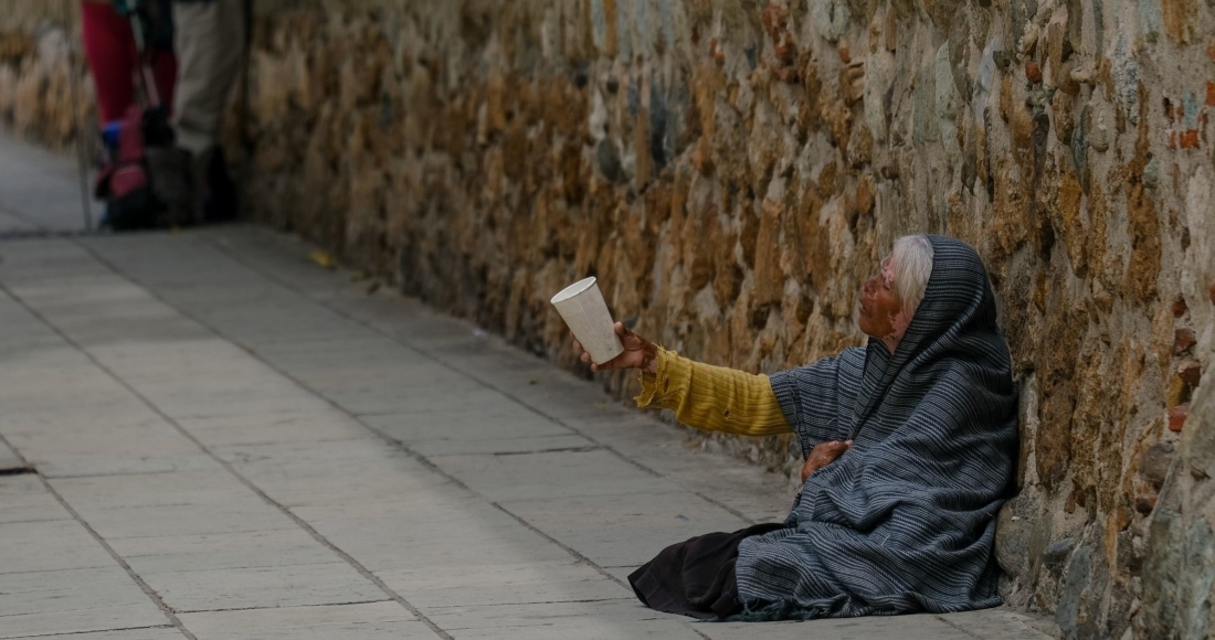 Mujer anciana limosna méxico oaxaca