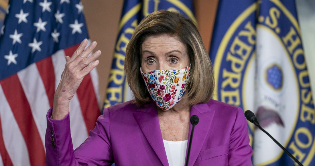 Nancy Pelosi, la presidenta de la Cámara de Representantes, habla en una conferencia de prensa el jueves 7 de enero del 2021, un día después de que grupos violentos de partidarios del Presidente Donald Trump irrumpieron en el Congreso.