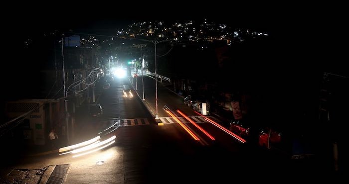 Apagón en calles de Acapulco, Guerrero.