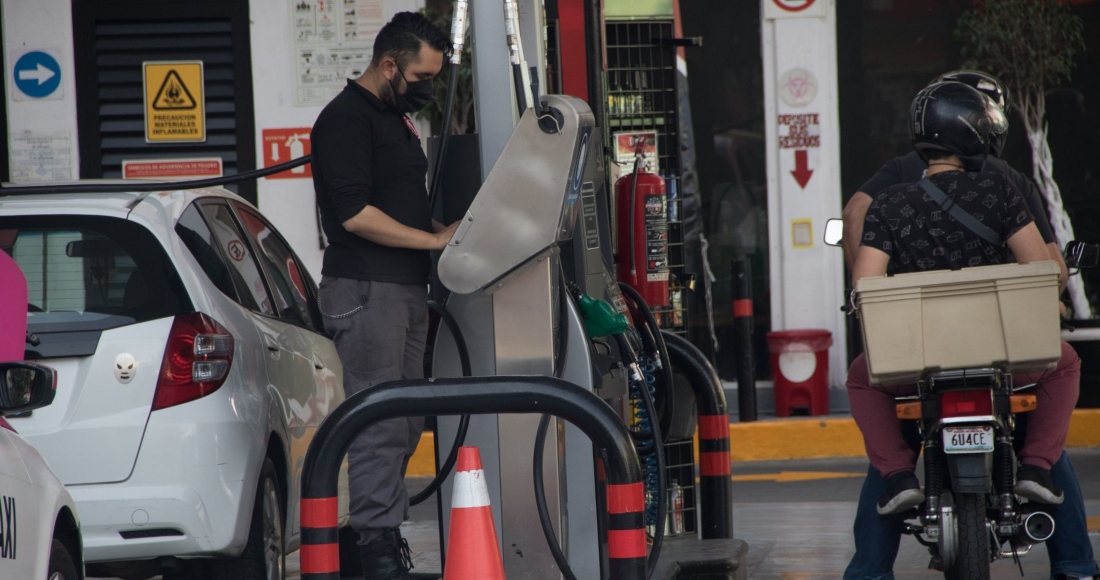 gasolinera-bombas-cambio