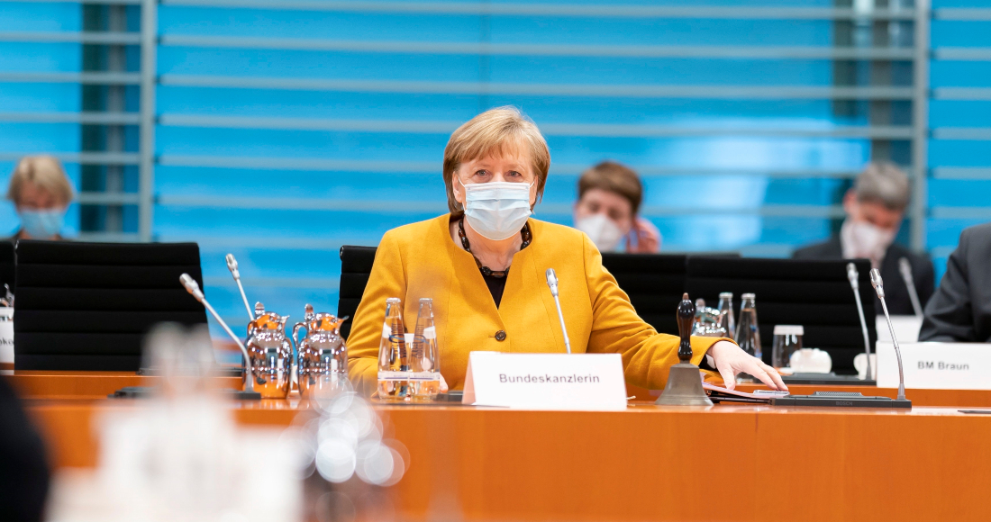 La Canciller Alemana Angela Merkel En La Reunión De Su Gabinete Este Miércoles En Berlín