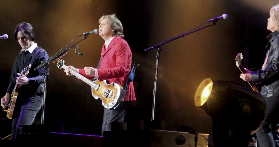 Paul Mccartney Recibe Vacuna Contra Covid