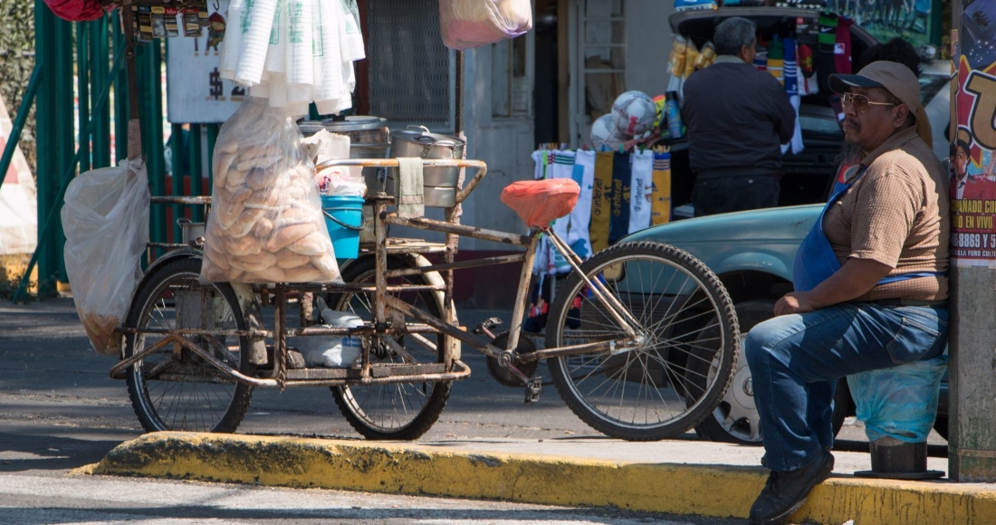 Venta Ambulante De Tamales En La Ciudad De México