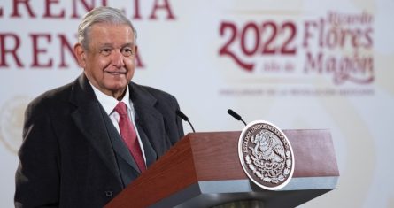 El Presidente Andrés Manuel López Obrador en su conferencia desde Palacio Nacional.