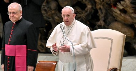 El Papa Francisco en la audiencia general de los miércoles, en el Vaticano, este 26 de enero.