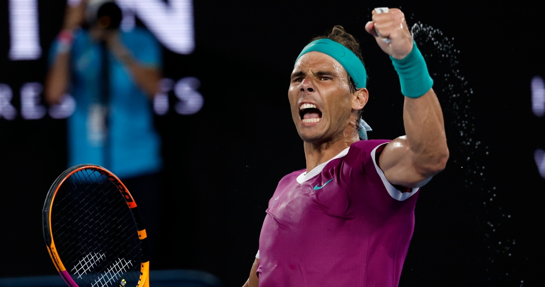 Rafael Nadal Al Ganar Un Punto Durante La Final Del Abierto De Australia Ante Daniil Medvedev El Domingo De Enero De