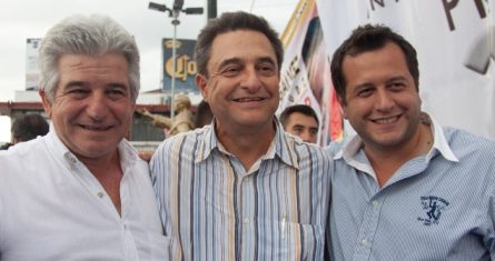 Los familiares José Ramiro López Obrador (hermano de AMLO) Pío López Obrador (hermano del AMLO, y José Ramón López (hijo de AMLO).