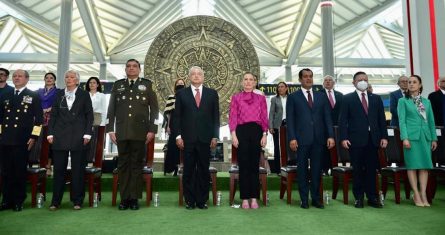 El Presidente Andrés Manuel López Obrador encabezó la recepción e inicio de las operaciones del Aeropuerto Internacional "Felipe Ángeles".