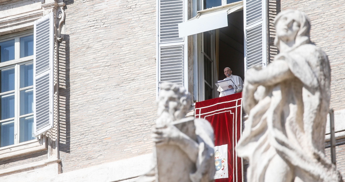 El Papa Francisco En La Plaza De San Pedro