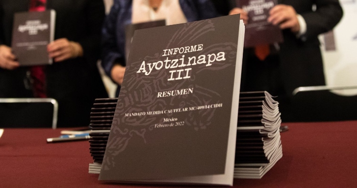 Ángela Buitrago Claudia Paz Y Paz Y Francisco Cox Durante La Presentación Del Tercer Informe Ayotzinapa Del Grupo Interdisciplinario De Expertos Independientes giei