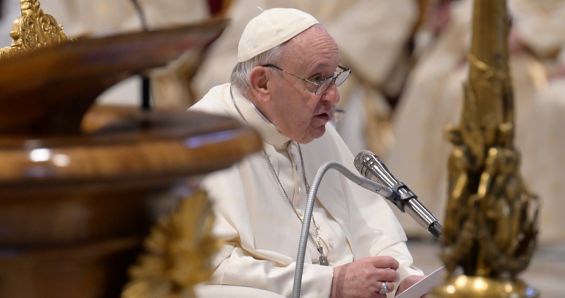 El Papa Francisco En La Misa Oficiada Este Domingo En La Basílica De San Pedro En El Vaticano