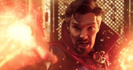 Benedict Cumberbatch en el papel de Dr. Stephen Strange en una escena de "Doctor Strange in the Multiverse of Madness" (“Doctor Strange en el multiverso de la locura”) en una imagen proporcionada por Marvel Studios.