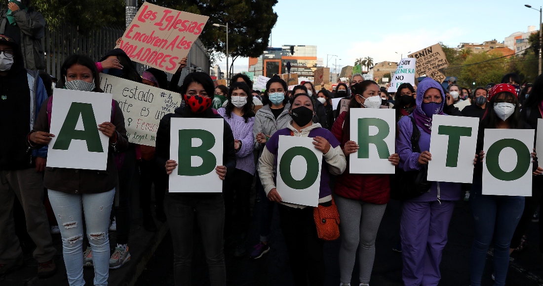 Fotografía De Archivo Fechada El De Septiembre De Que Muestra a Cientos De Mujeres Mientras Marchan Con Motivo Del Día De Acción Global Por El Acceso Al Aborto Legal Y Seguro En Quito ecuador