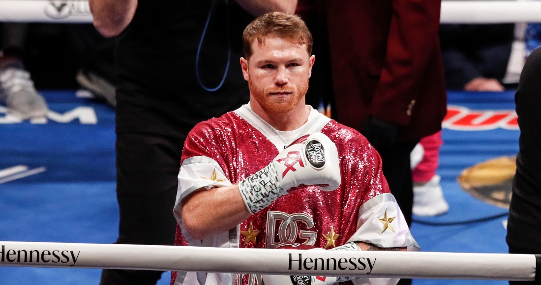 Saúl canelo Álvarez De México Llega Al Ring Para Su Pelea Por El Título Del Campeonato Mundial Súper Semipesado De La Amb En Asaltos Contra Dmitry Bivol De Rusia