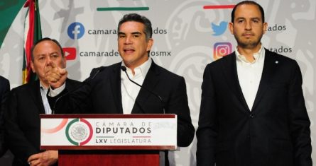 La alianza Va Por México, integrada por los partidos PRI, PAN y PRD, realizaron una conferencia de prensa en la Cámara de Diputados.