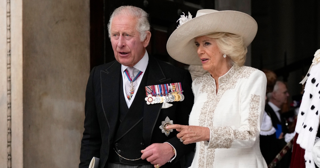 El Príncipe Carlos Y Camila La Duquesa De Cornualles Salen Tras La Misa De Acción De Gracias Para La Reina Isabel Ii En La Catedral De San Pablo En Londres El Viernes De Junio De En El Segundo De Cuatro Días De Celebraciones Por Su Jubileo De Platino Por Sus Años De Reinado