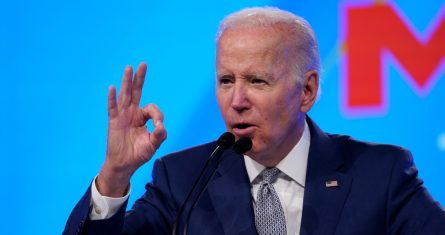 El Presidente estadounidense Joe Biden habla en la convención de la central sindical AFL-CIO en Filadelfia, Pensilvania, el 14 de junio del 2022.