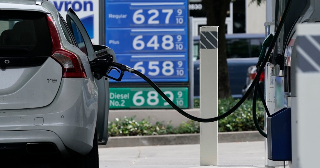 Una Gasolinera En Sacramento California Mostrando Precios De Más De Seis Dólares Por Galón Para Diferentes Tipos De Gasolina Y Diésel El Viernes De Mayo De