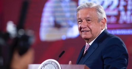 El Presidente Andrés Manuel López Obrador en conferencia de prensa desde Palacio Nacional.