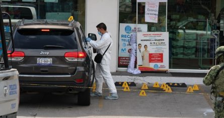 Guillermo Mendoza Suárez, hijo del Alcalde de Celaya, Javier Mendoza Márquez, fue asesinado afuera de una farmacia el pasado 17 de agosto.